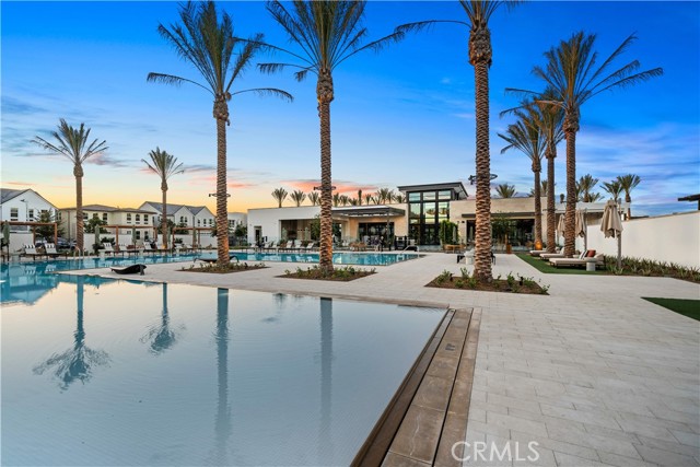 101 Bear Leaf, Lake Forest CA: https://media.crmls.org/medias/7f0787e8-bfd1-4f03-95b1-8890e4e6ec87.jpg