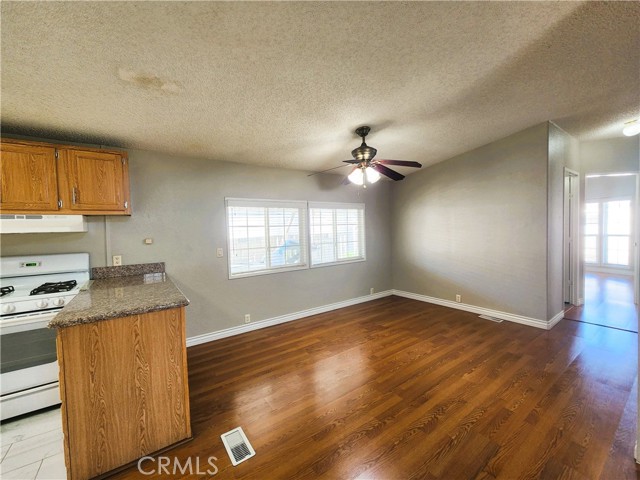 Detail Gallery Image 8 of 24 For 1441 S Paso Real Ave #156,  Rowland Heights,  CA 91748 - 4 Beds | 2 Baths