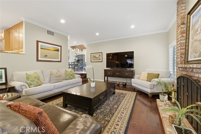 Detail Gallery Image 15 of 43 For 489 Oakhampton, Thousand Oaks,  CA 91361 - 4 Beds | 4 Baths