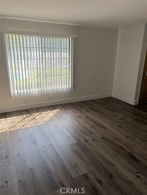 Detail Gallery Image 4 of 14 For 13750 Hubbard St #28,  Sylmar,  CA 91342 - 3 Beds | 3 Baths