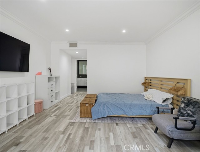 Detail Gallery Image 18 of 36 For 1277 S S Beverly Glen Blvd #107, Los Angeles,  CA 90024 - 2 Beds | 2 Baths