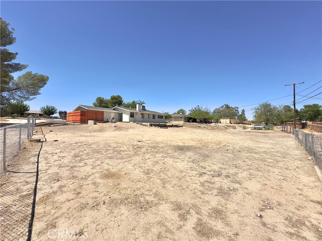 15967 Culver Road, Victorville CA: https://media.crmls.org/medias/7f0a55da-9283-45b1-b3d6-55c80cddfa5b.jpg