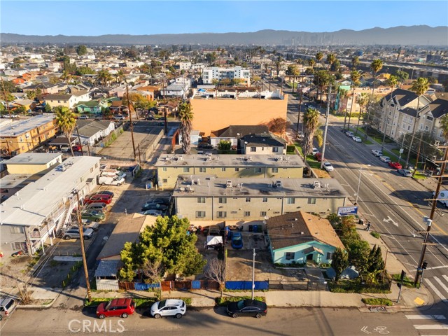 503 W 79th Street, Los Angeles CA: https://media.crmls.org/medias/7f0a9293-37b3-4c07-8855-d890546caddf.jpg