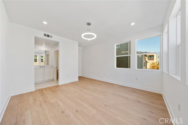 Detail Gallery Image 24 of 45 For 322 Proctor, Irvine,  CA 92618 - 4 Beds | 3/1 Baths