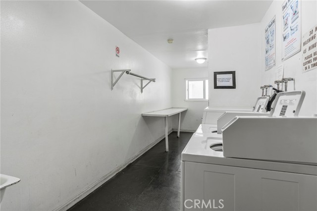 Detail Gallery Image 28 of 28 For 5412 Lindley Ave #108,  Encino,  CA 91316 - 3 Beds | 2 Baths
