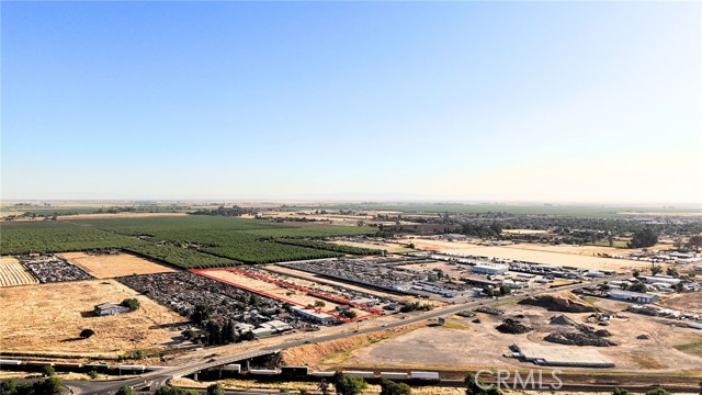 1250 E Childs Avenue, Merced CA: https://media.crmls.org/medias/7f0b36ec-8124-4741-be6a-dc42925260a8.jpg