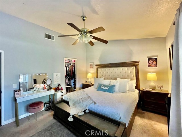 Detail Gallery Image 15 of 23 For 12995 Haverford Ct, Victorville,  CA 92392 - 3 Beds | 2 Baths