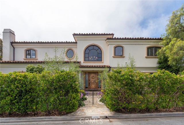 Detail Gallery Image 2 of 52 For 880 11th, Manhattan Beach,  CA 90266 - 5 Beds | 5 Baths