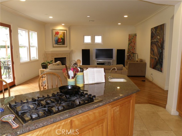 Detail Gallery Image 11 of 23 For 1201 2nd St, Manhattan Beach,  CA 90266 - 5 Beds | 4/1 Baths