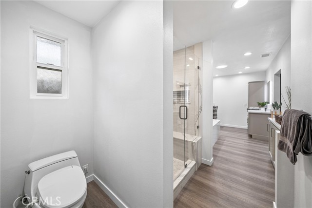 1031 E Andrews Drive, Long Beach CA: https://media.crmls.org/medias/7f0d57fa-71e6-4914-8901-e1b680f4e382.jpg
