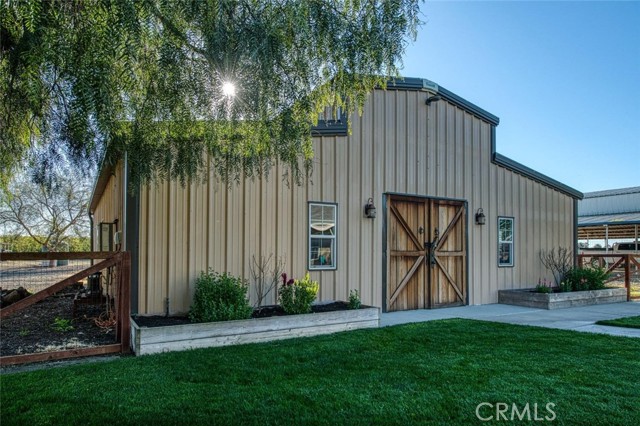 Detail Gallery Image 7 of 51 For 23823 Road 14, Chowchilla,  CA 93610 - 3 Beds | 2 Baths