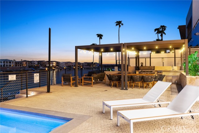 Detail Gallery Image 21 of 28 For 908 Beach, Needles,  CA 92363 - 6 Beds | 6/1 Baths