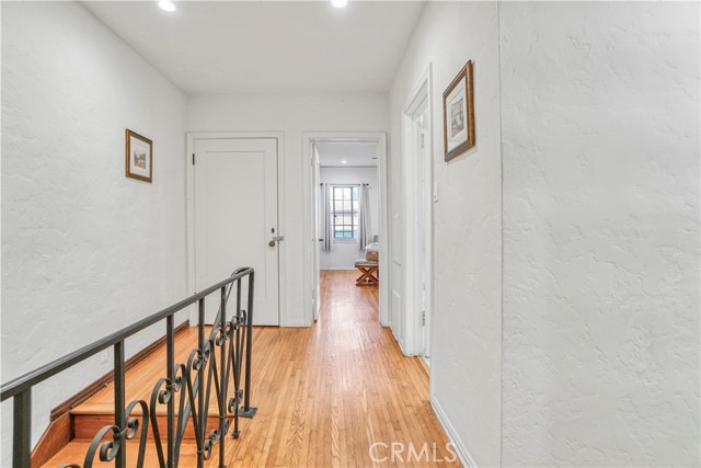 102 Bonito Avenue, Long Beach CA: https://media.crmls.org/medias/7f115fdf-f444-4049-ab3e-df12cdc36897.jpg