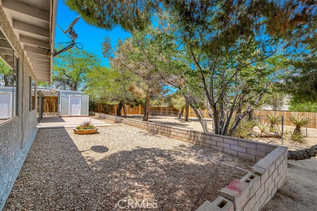 57856 El Dorado Drive, Yucca Valley CA: https://media.crmls.org/medias/7f11d942-fe26-4154-8e62-44ac1061345b.jpg