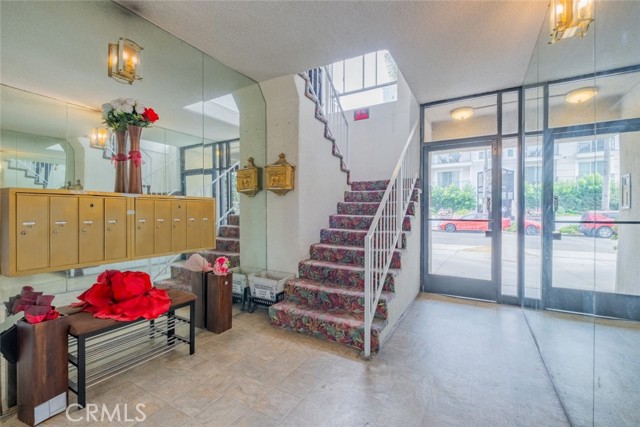 Detail Gallery Image 24 of 27 For 1242 S Holt Ave #104,  Los Angeles,  CA 90035 - 2 Beds | 2/1 Baths