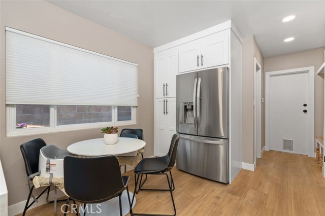 6207 Capistrano Avenue, Woodland Hills CA: https://media.crmls.org/medias/7f1384e3-61a1-4450-9bf9-bf7261c7230a.jpg