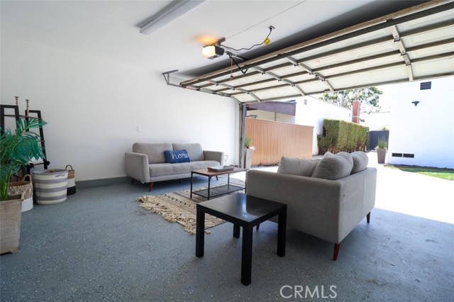 Detail Gallery Image 36 of 52 For 1040 S Grevillea Ave, Inglewood,  CA 90301 - 2 Beds | 2 Baths
