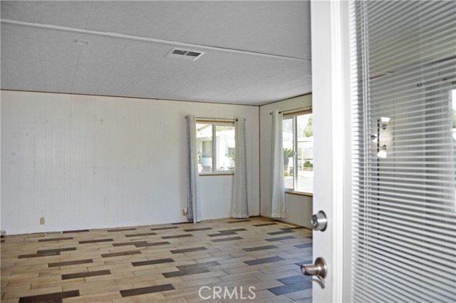 Detail Gallery Image 8 of 74 For 1255 Amethyst Ave #24,  Mentone,  CA 92359 - 2 Beds | 2 Baths