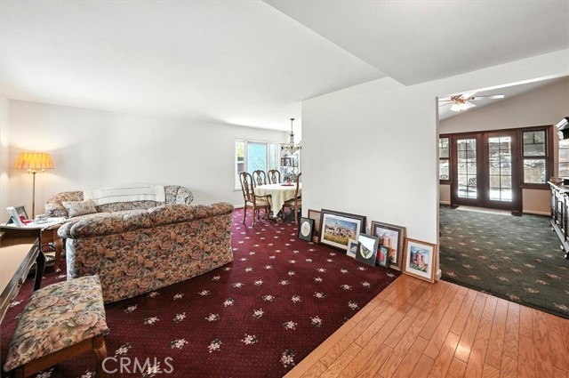 Detail Gallery Image 6 of 32 For 11325 Baird Ave, Porter Ranch,  CA 91326 - 3 Beds | 2 Baths