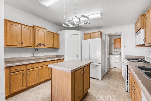 Detail Gallery Image 13 of 43 For 600 S Dennison #109,  Tehachapi,  CA 93561 - 3 Beds | 2 Baths