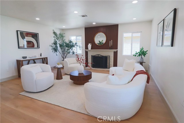 Detail Gallery Image 2 of 29 For 8902 Mcclure Ave, Westminster,  CA 92683 - 5 Beds | 3 Baths