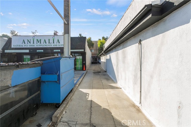 MLS #OC25219440 image #17