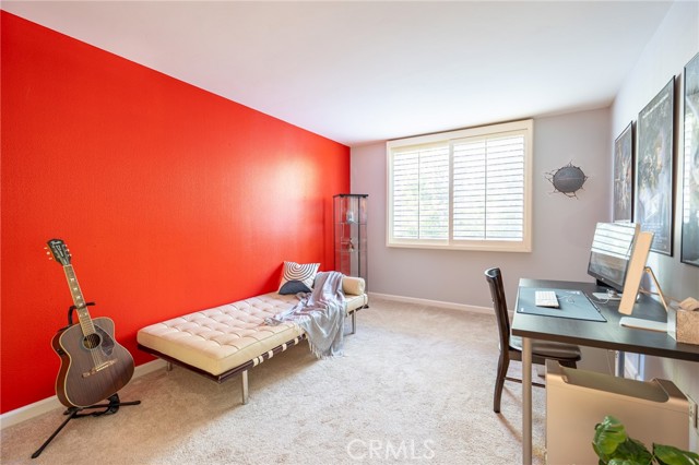 927 N Kings Road, West Hollywood CA: https://media.crmls.org/medias/7f14d19d-0d25-4484-9224-3c841919156d.jpg