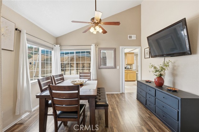 5036 Claro Way, Palmdale, CA 93551 photo 6