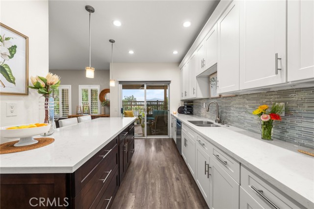Detail Gallery Image 13 of 38 For 2130 Almeria St #101,  Corona,  CA 92879 - 3 Beds | 2/1 Baths