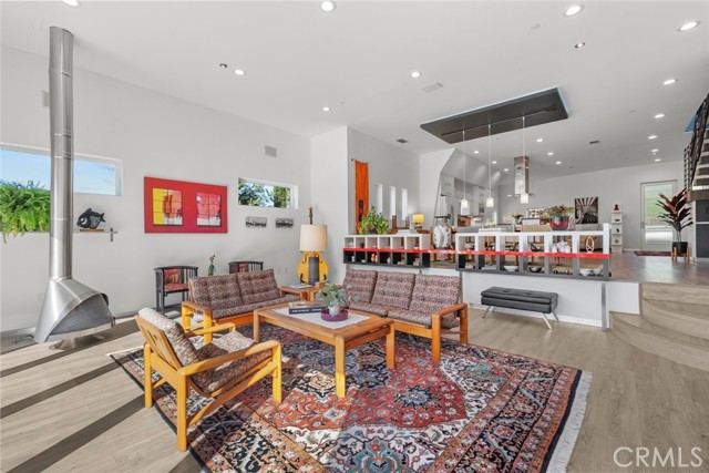 Detail Gallery Image 14 of 66 For 5482 Easter Dr, Wrightwood,  CA 92397 - 4 Beds | 2/1 Baths