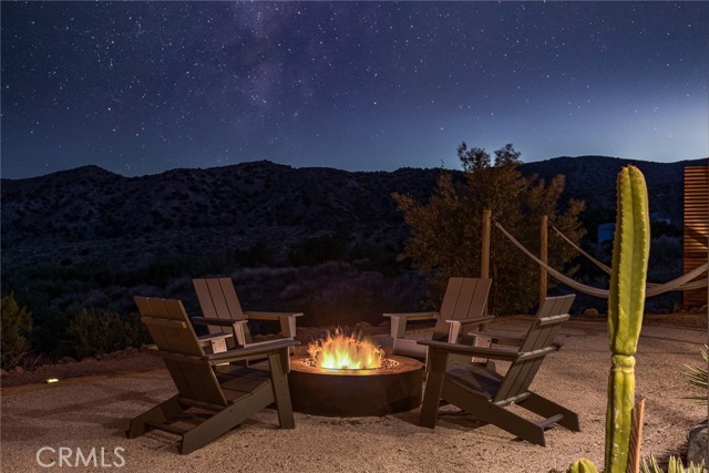 48575 Paradise Avenue, Morongo Valley CA: https://media.crmls.org/medias/7f16692e-2e1a-442d-9bdc-2018b1b1d1de.jpg