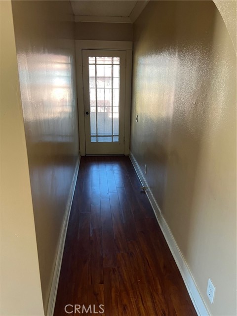 Detail Gallery Image 9 of 15 For 250 W 49th St, Los Angeles,  CA 90037 - – Beds | – Baths