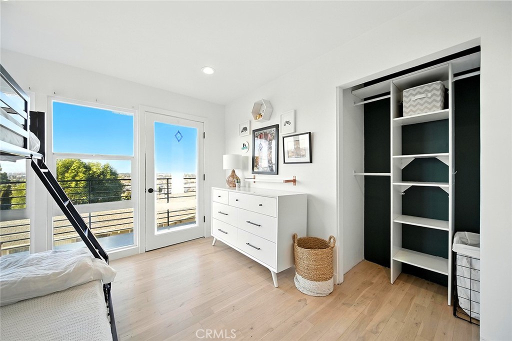 MLS #OC25133197 image #38