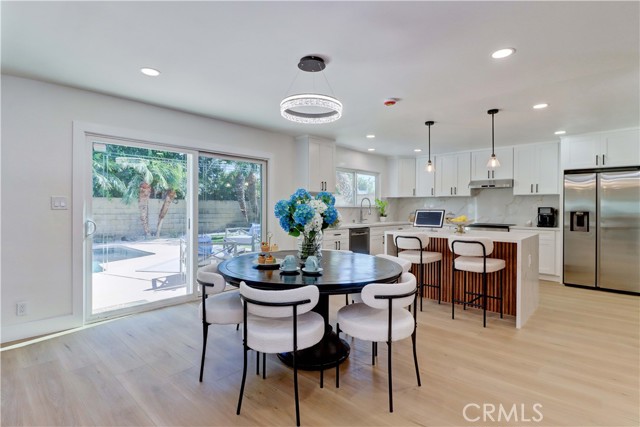 11428 Snowdrop Avenue, Fountain Valley CA: https://media.crmls.org/medias/7f191ffe-e61e-4355-b63f-85ca26eff67d.jpg