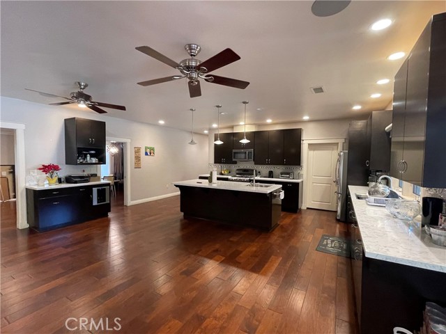 Detail Gallery Image 7 of 40 For 17183 Sunburst, –,  CA 91325 - 3 Beds | 4/1 Baths