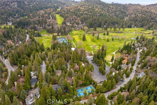 Detail Gallery Image 69 of 75 For 180 Grass Valley Rd #29,  Lake Arrowhead,  CA 92317 - 4 Beds | 5/1 Baths