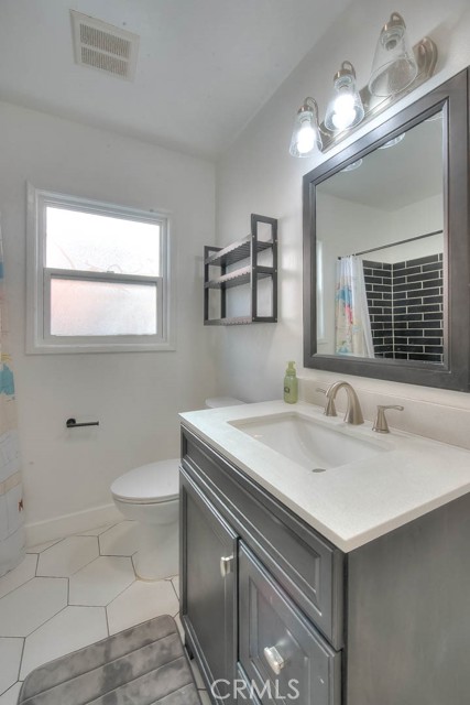 Detail Gallery Image 22 of 36 For 4746 Obispo Ave, Lakewood,  CA 90712 - 4 Beds | 2 Baths