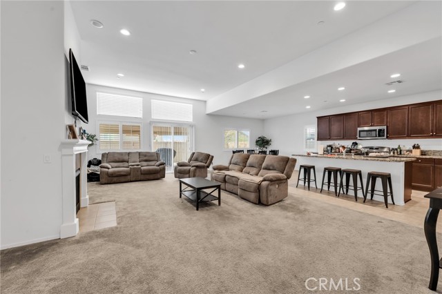 16252 Gibson Street, Victorville CA: https://media.crmls.org/medias/7f1a8f8e-7f82-47df-b456-a9a7d40357cb.jpg