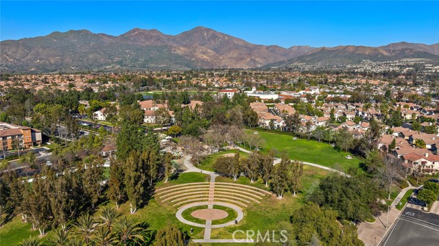 7 Santolina, Rancho Santa Margarita CA: https://media.crmls.org/medias/7f1ade38-4b6b-4cdd-970c-49bdd21c0bae.jpg