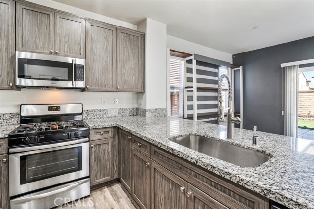 30012 Cottage Lane, Lake Elsinore CA: https://media.crmls.org/medias/7f1aee03-183e-4e54-865f-a7c25f516698.jpg