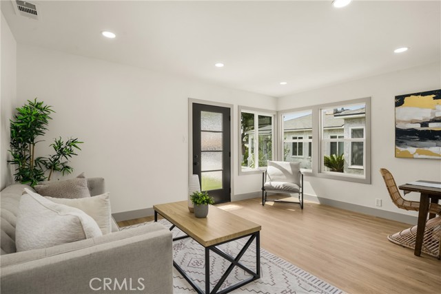 2510 Termino Avenue, Long Beach CA: https://media.crmls.org/medias/7f1b279c-459e-4c20-b8e4-0d888d885f6b.jpg