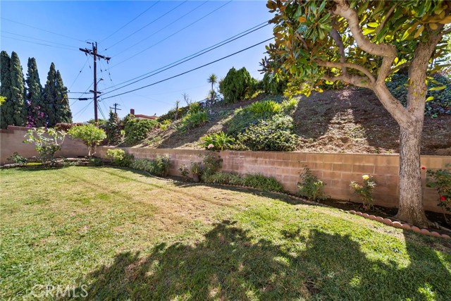 Detail Gallery Image 27 of 32 For 220 Barranca Dr, Monterey Park,  CA 91754 - 3 Beds | 3 Baths