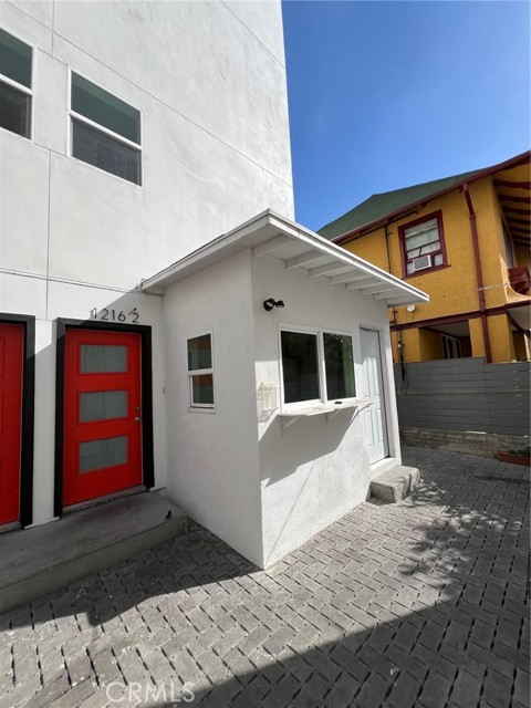 1218 Arapahoe St, Los Angeles CA: https://media.crmls.org/medias/7f1c6177-3714-46fd-8f3e-ac65f4230600.jpg
