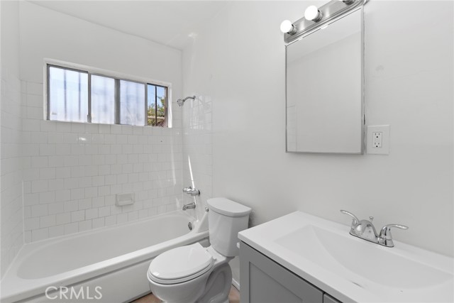 Detail Gallery Image 20 of 28 For 6645 Orange Ave, Long Beach,  CA 90805 - – Beds | – Baths