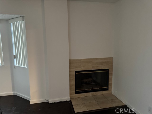 Detail Gallery Image 9 of 32 For 5704 Sultana Ave #D,  Temple City,  CA 91780 - 3 Beds | 2/1 Baths