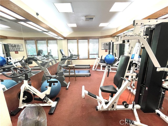Detail Gallery Image 32 of 39 For 2563 Plaza Del Amo #304,  Torrance,  CA 90503 - 2 Beds | 2 Baths