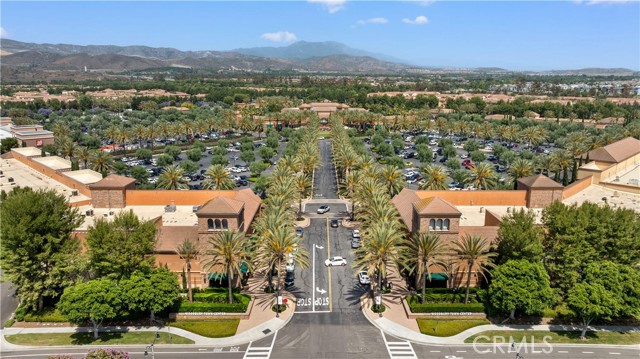 Detail Gallery Image 38 of 39 For 70 Twin Gables, Irvine,  CA 92620 - 4 Beds | 3 Baths