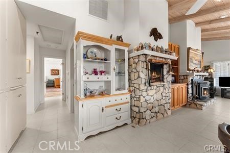 https://media.crmls.org/medias/7f1eecae-dcfd-44ed-804c-f3de359a426b.jpg?preset=X-Large