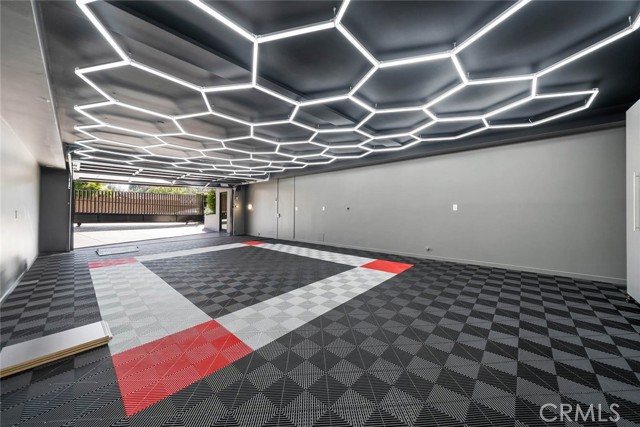 1947 Glencoe Way, Los Angeles CA: https://media.crmls.org/medias/7f1f138d-9648-45c8-869b-a148486e5e20.jpg