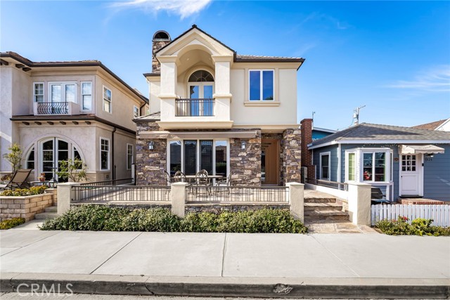 119 Opal Avenue, Newport Beach CA: https://media.crmls.org/medias/7f1f27ba-7fb6-4c12-a8a0-8737ca106661.jpg